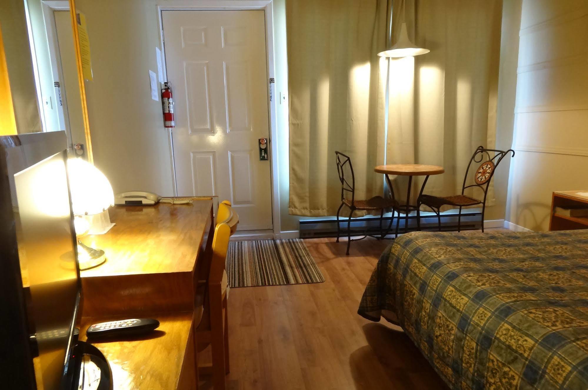Motel Lyse 리무스키 외부 사진
